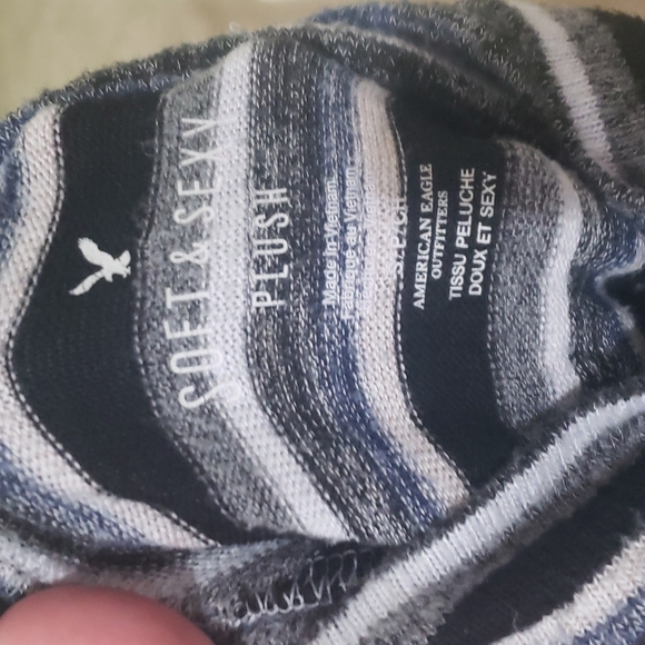 AE S soft & sexy  cold shoulder mini sweater dress white and navy striped - Picture 8 of 9